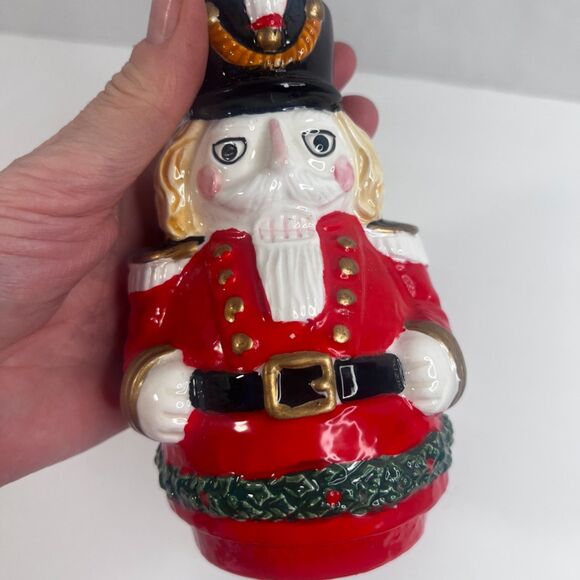Nutcracker Ceramic Soap Dispenser Pump Christmas Holiday Decor 6.5" - Picture 3 of 8